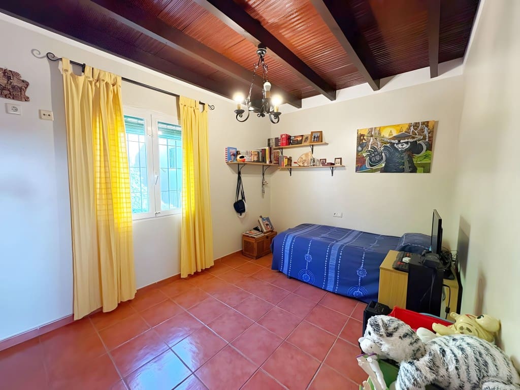 3 soverom Villa til salgs i La Cala de Mijas med svømmebasseng garasje - € 599 000 (Ref: 8773234)