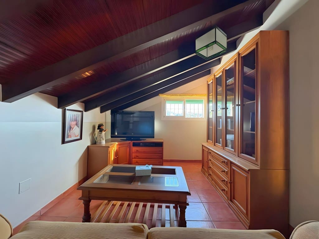 3 soverom Villa til salgs i La Cala de Mijas med svømmebasseng garasje - € 599 000 (Ref: 8773234)