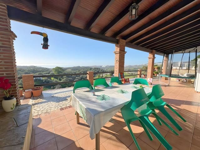 3 soverom Villa til salgs i La Cala de Mijas, Mijas med svømmebasseng garasje - € 599 000 (Ref: 8773234)