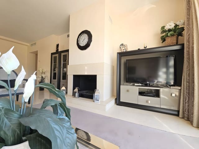 3 slaapkamer Penthouse te koop in Benahavís met zwembad - € 895.000 (Ref: 8773235)