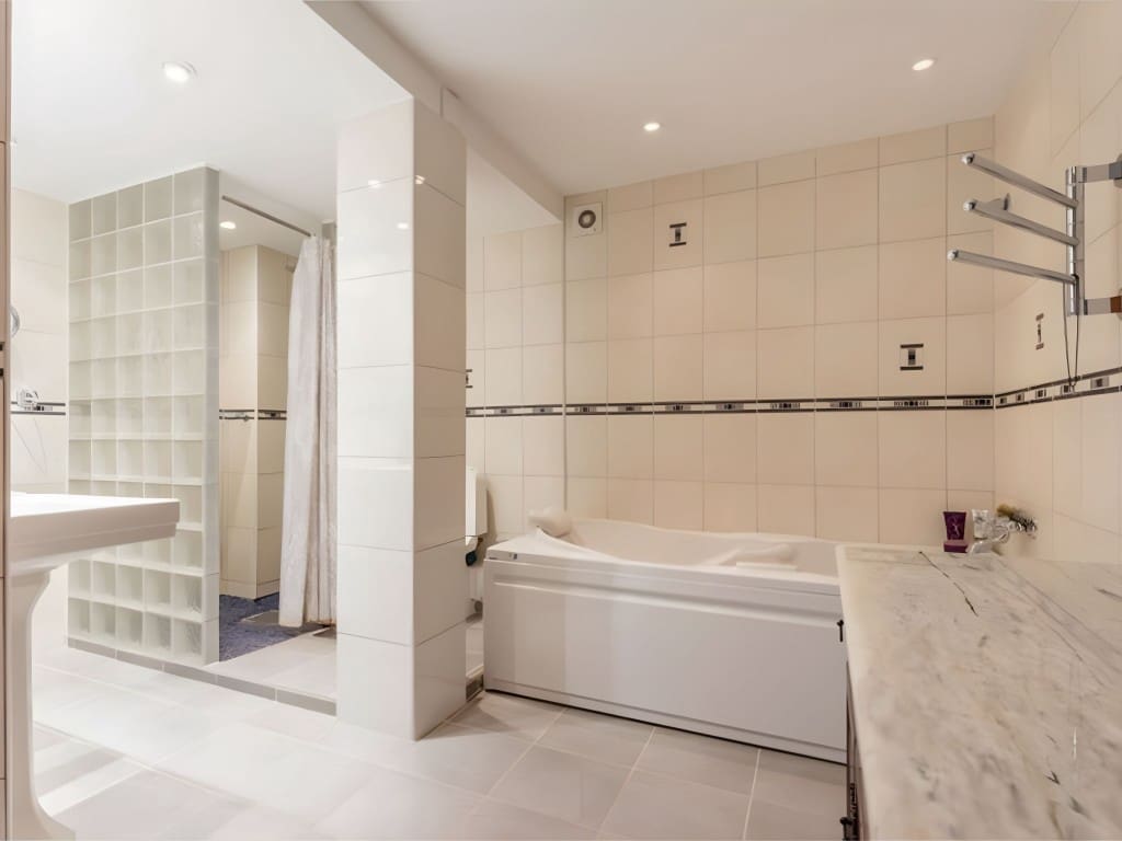 4 Zimmer Apartment zu verkaufen in Atalaya-Isdabe mit Pool Garage - 679.000 € (Ref: 8793303)