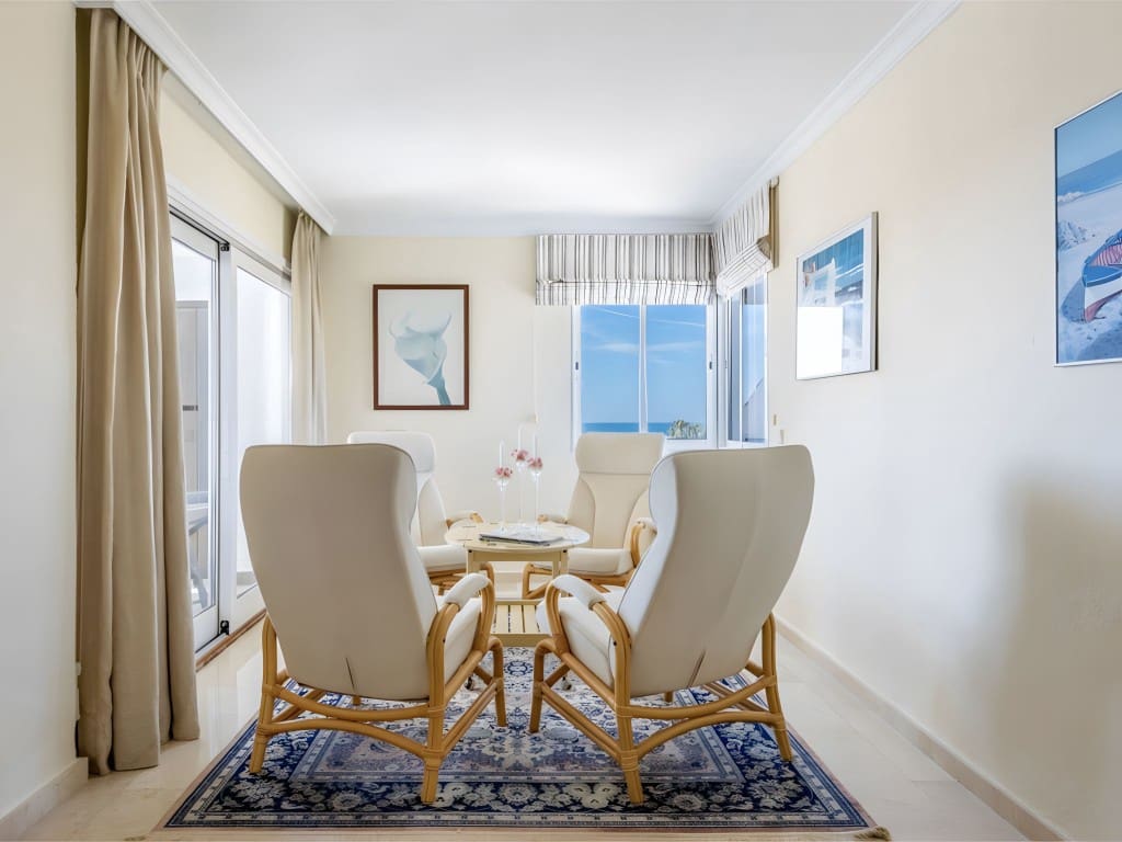 4 Zimmer Apartment zu verkaufen in Atalaya-Isdabe mit Pool Garage - 679.000 € (Ref: 8793303)