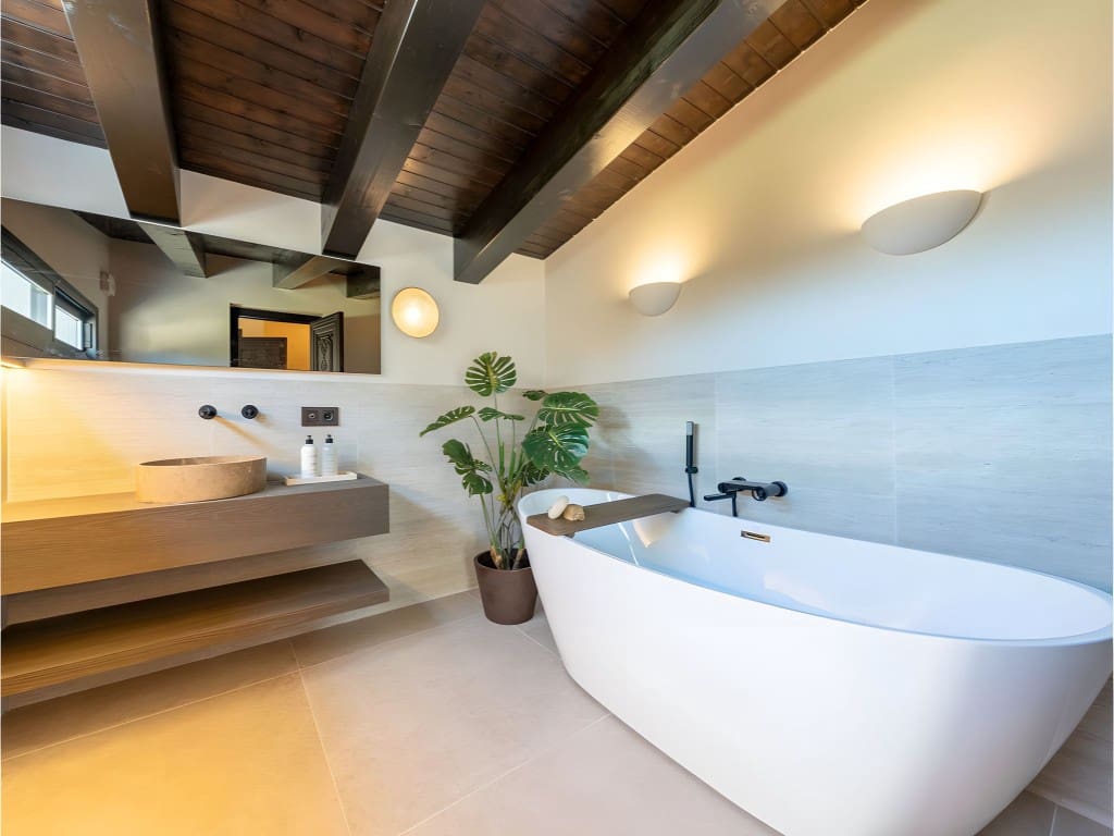 5 slaapkamer Villa te koop in Nueva Andalucia met zwembad garage - € 4.850.000 (Ref: 8798317)