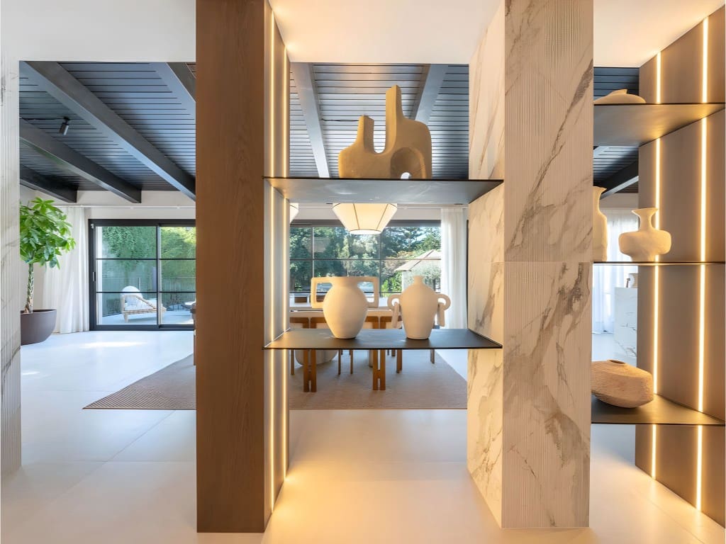 5 slaapkamer Villa te koop in Nueva Andalucia met zwembad garage - € 4.850.000 (Ref: 8798317)