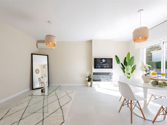 2 chambre Appartement à vendre à Nueva Andalucia, Marbella avec piscine garage - 549 000 € (Ref: 8805632)