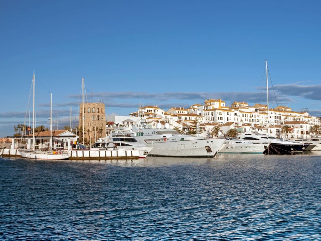 3 bedroom Apartment for sale in Puerto Banus with garage - € 750,000 (Ref: 8812191)