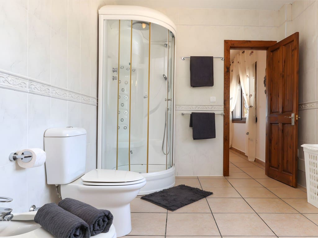 4 soveværelse Finca/Landehus til salg i Alozaina med swimmingpool garage - € 690.000 (Ref: 8826986)