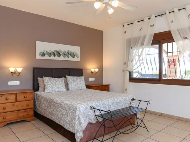 4 sypialnia Finka/Dom wiejski na sprzedaż w Alozaina z basenem garażem - 690 000 € (Ref: 8826986)