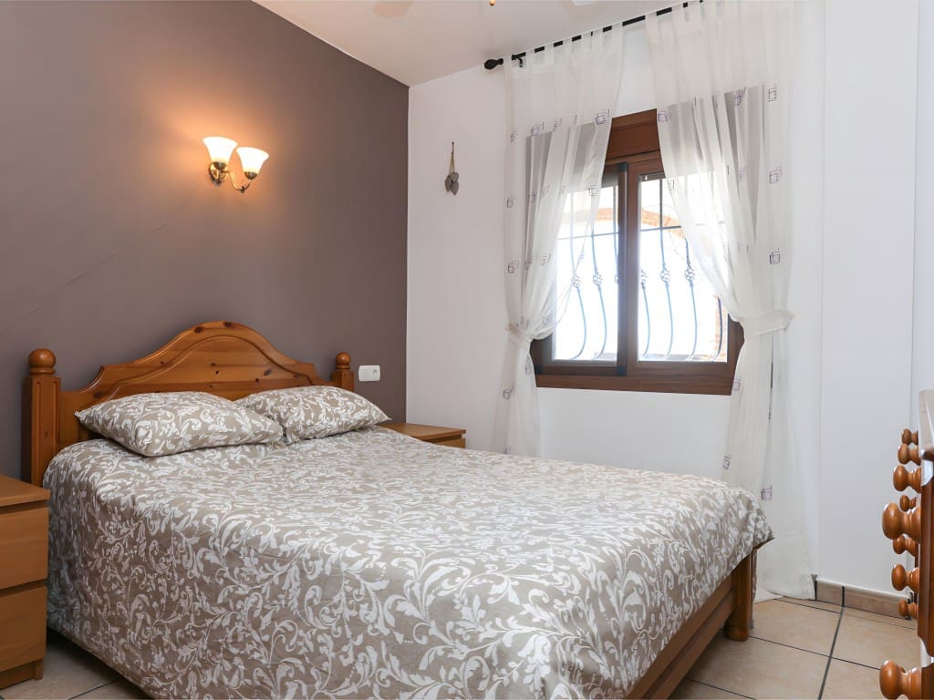 4 soveværelse Finca/Landehus til salg i Alozaina med swimmingpool garage - € 690.000 (Ref: 8826986)