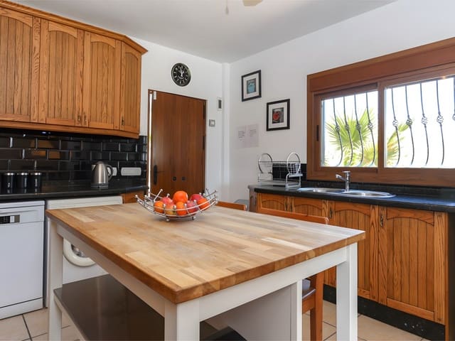 4 sypialnia Finka/Dom wiejski na sprzedaż w Alozaina z basenem garażem - 690 000 € (Ref: 8826986)