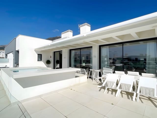 Ático de 3 habitaciones en Fuengirola en venta con piscina garaje - 1.500.000 € (Ref: 8838285)