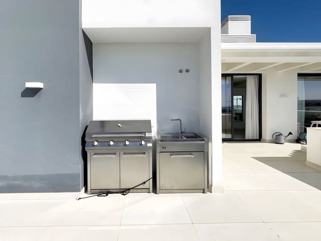 Ático de 3 habitaciones en Fuengirola en venta con piscina garaje - 1.500.000 € (Ref: 8838285)