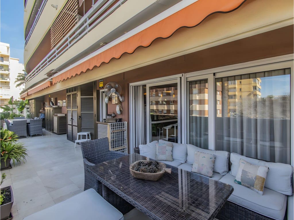 3 chambre Appartement à vendre à Marbella avec piscine garage - 1 195 000 € (Ref: 8840710)