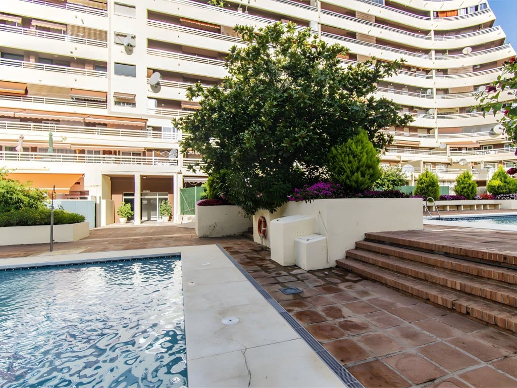 3 chambre Appartement à vendre à Marbella avec piscine garage - 1 195 000 € (Ref: 8840710)