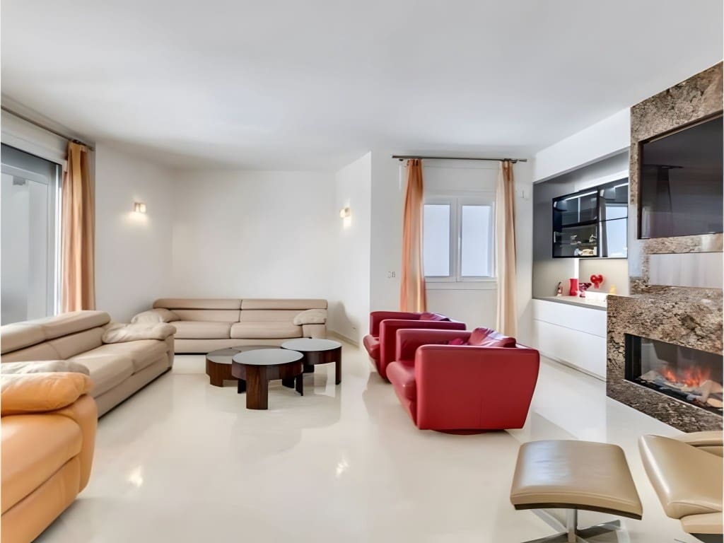 4 soveværelse Villa til salg i Marbesa med swimmingpool garage - € 3.899.999 (Ref: 8845365)