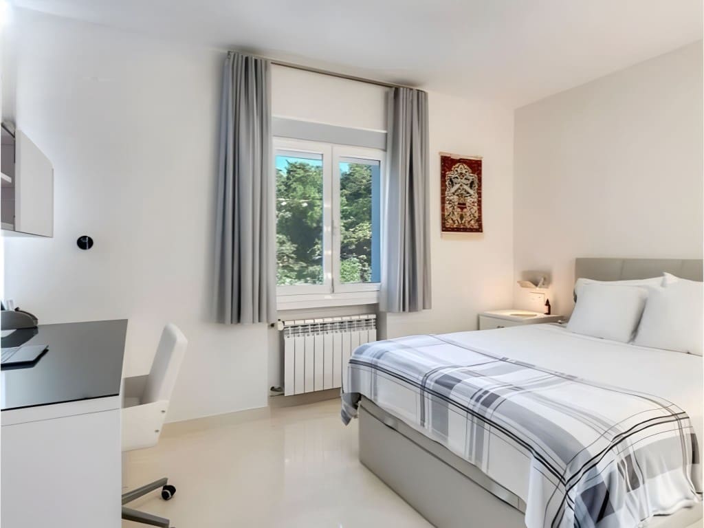 4 soveværelse Villa til salg i Marbesa med swimmingpool garage - € 3.899.999 (Ref: 8845365)