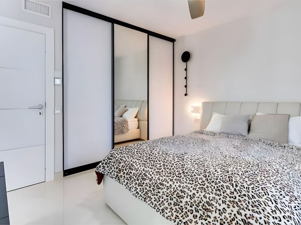 4 soveværelse Villa til salg i Marbesa med swimmingpool garage - € 3.899.999 (Ref: 8845365)