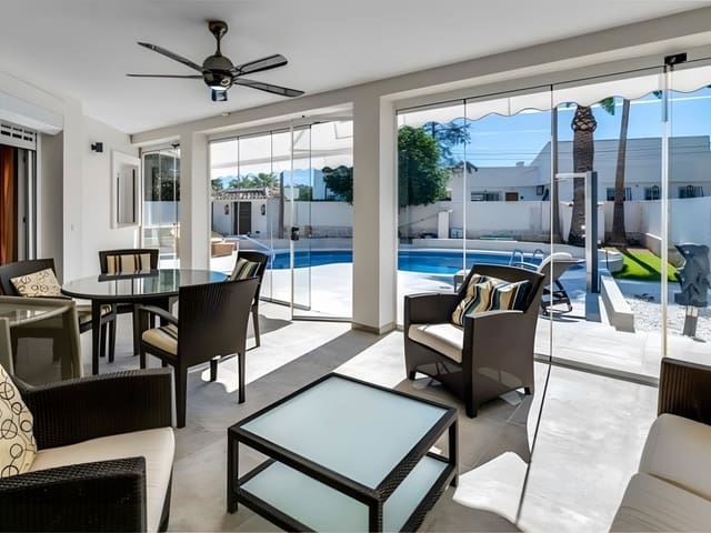 4 slaapkamer Villa te koop in Marbesa, Marbella met zwembad garage - € 3.899.999 (Ref: 8845365)
