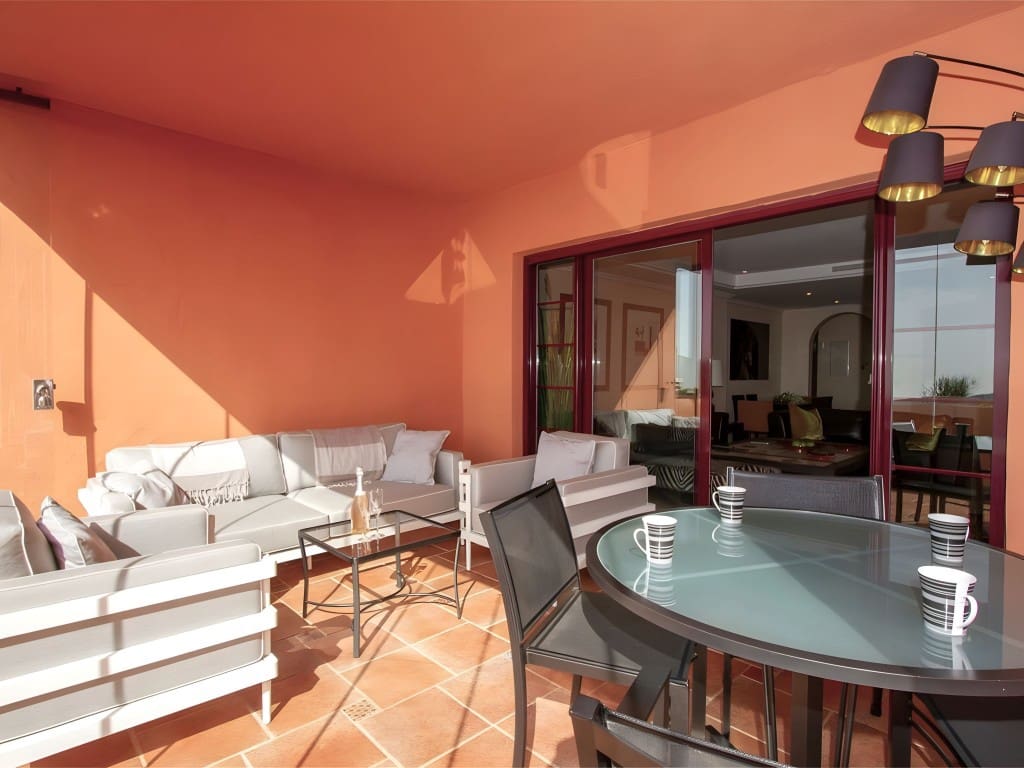 3 slaapkamer Appartement te koop in La Mairena met zwembad garage - € 465.000 (Ref: 8848847)