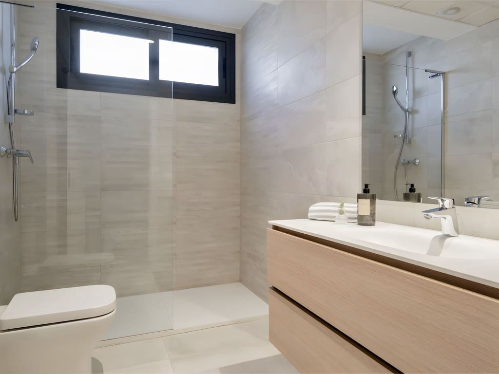 2 slaapkamer Appartement te koop in El Paraiso met zwembad garage - € 570.000 (Ref: 8848848)