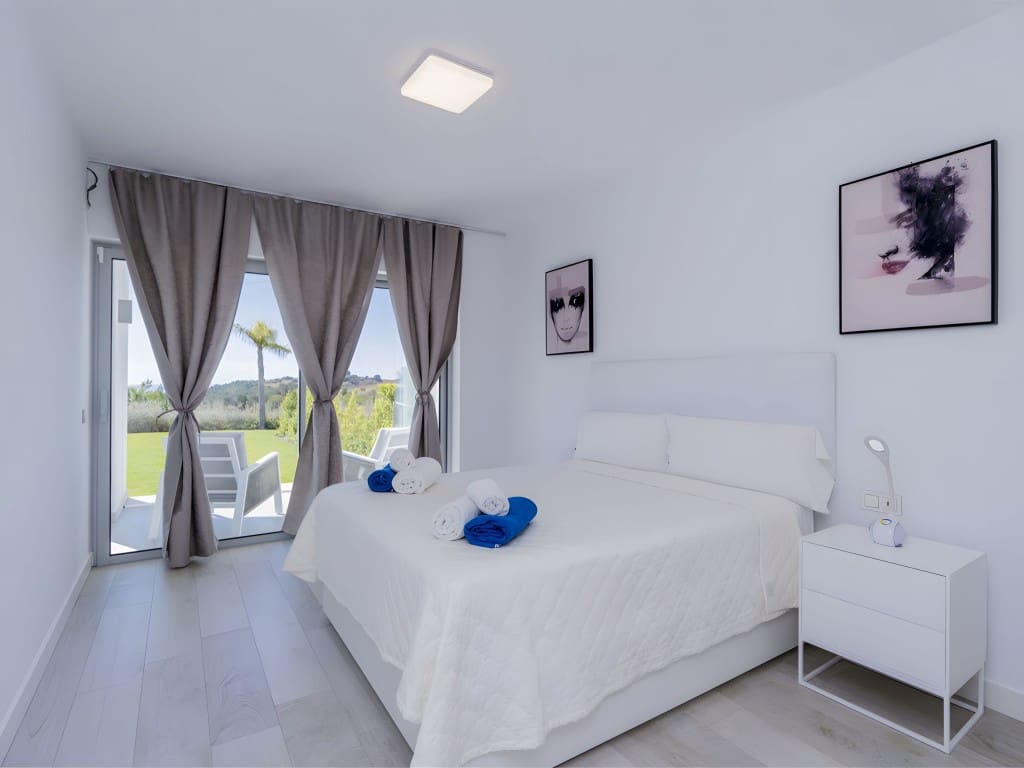 2 chambre Appartement à vendre à Casares avec piscine garage - 569 000 € (Ref: 8877533)