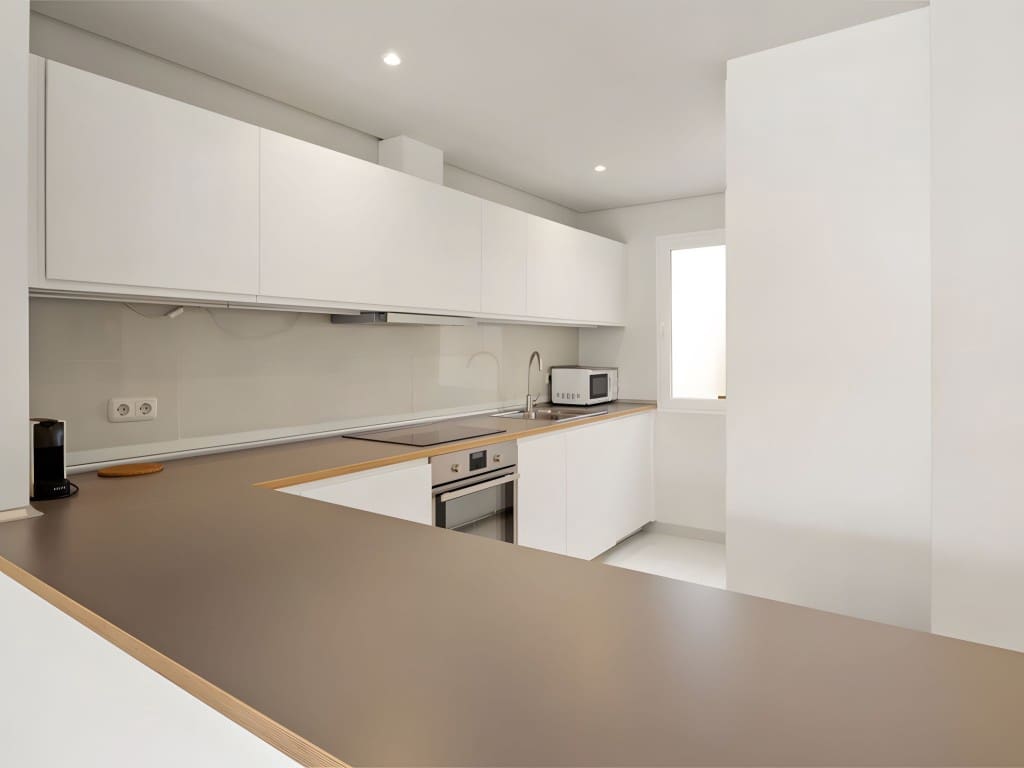 2 Zimmer Apartment zu verkaufen in Estepona mit Pool Garage - 390.000 € (Ref: 8881384)