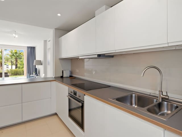 2 Zimmer Apartment zu verkaufen in Estepona mit Pool Garage - 390.000 € (Ref: 8881384)