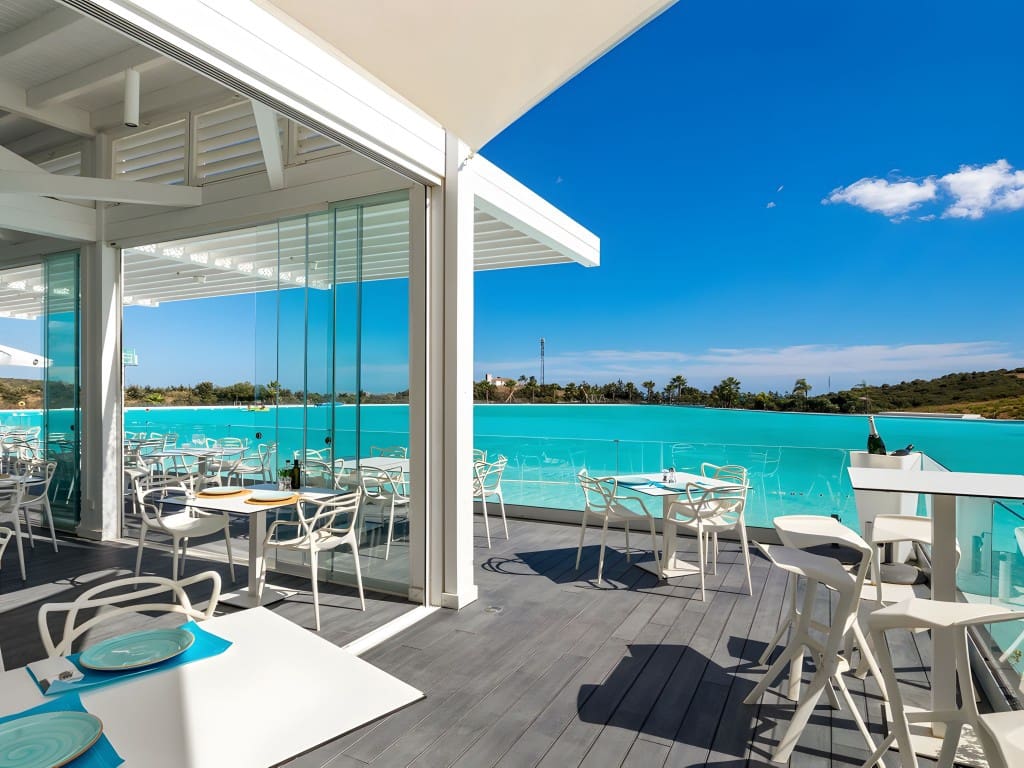 2 Zimmer Apartment zu verkaufen in Estepona mit Pool Garage - 390.000 € (Ref: 8881384)