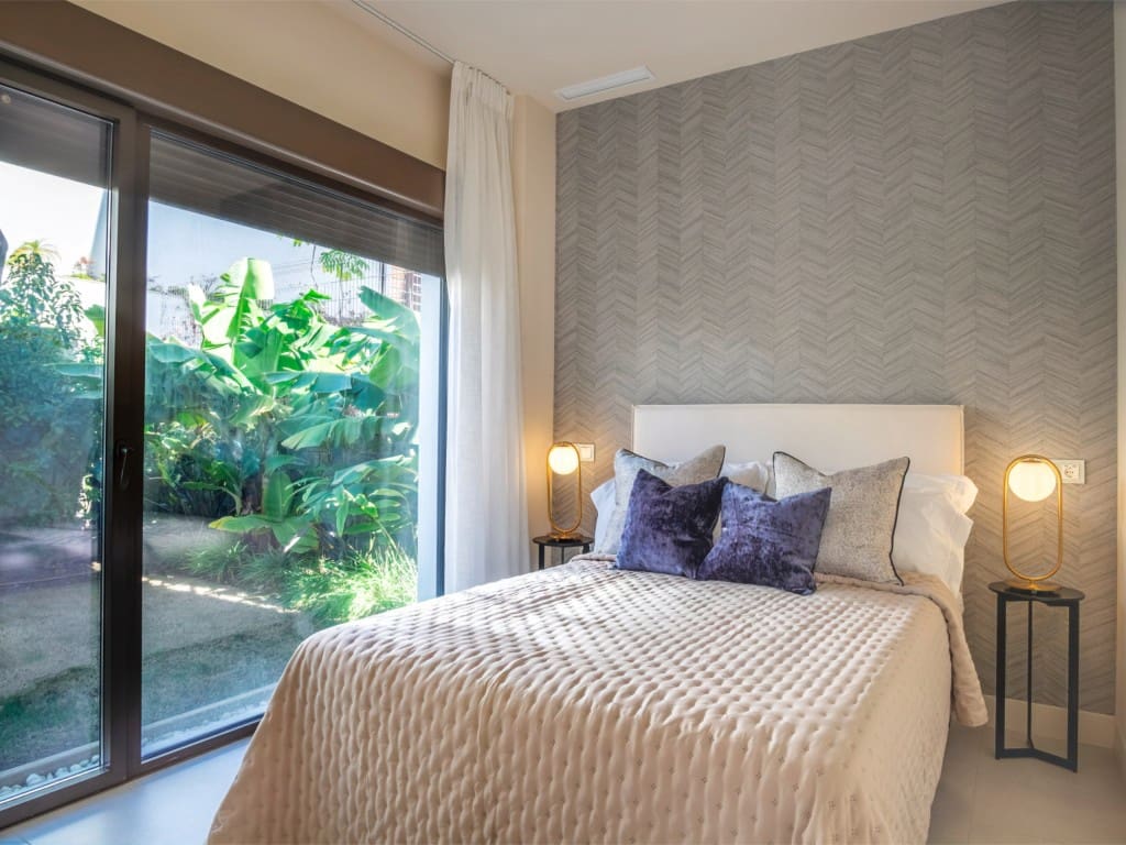 4 bedroom Villa for sale in Estepona with pool garage - € 4,500,000 (Ref: 8883983)