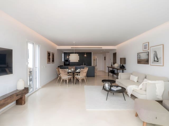 2 soveværelse Penthouse til salg i Puerto Banus, Marbella med garage - € 1.395.000 (Ref: 8887804)