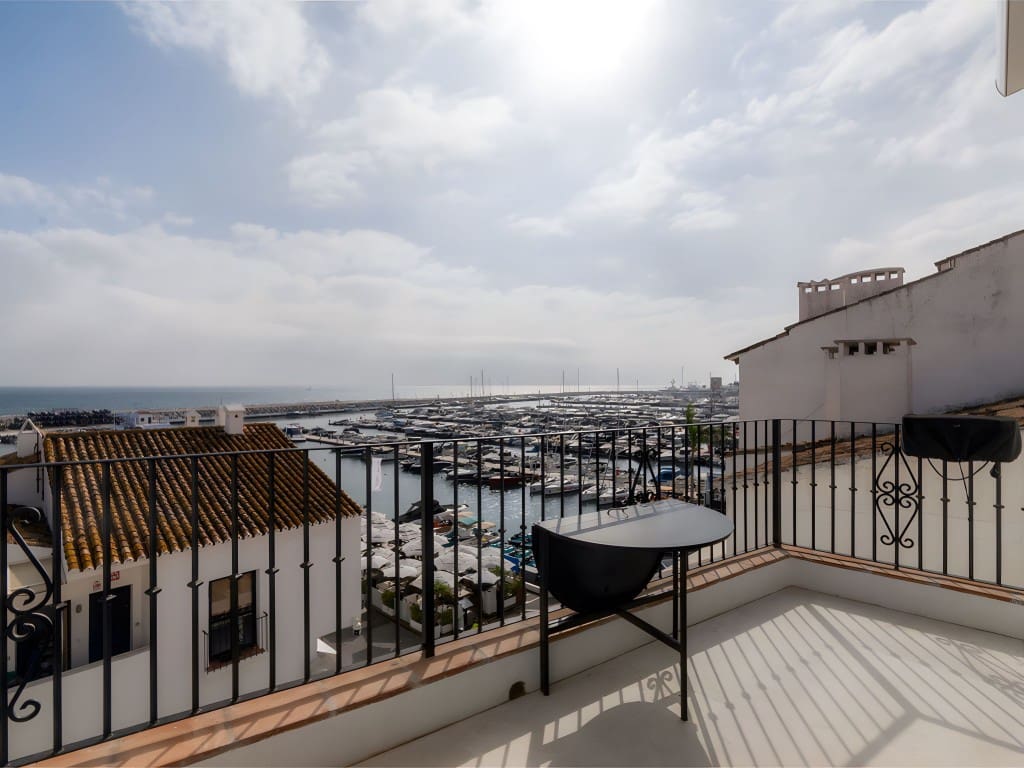 2 soveværelse Penthouse til salg i Puerto Banus med garage - € 1.395.000 (Ref: 8887804)