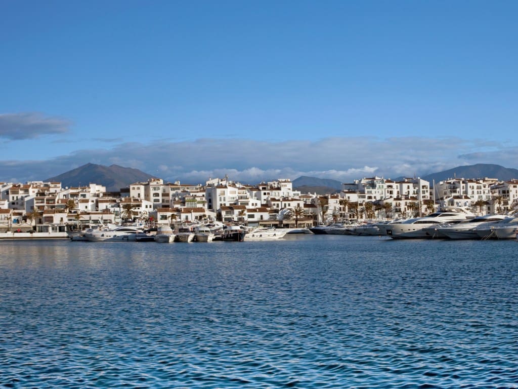 2 soveværelse Penthouse til salg i Puerto Banus med garage - € 1.395.000 (Ref: 8887804)