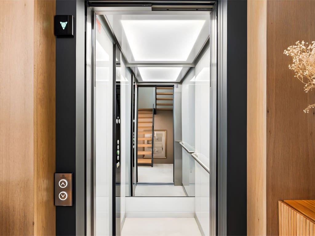 4 soverom Villa til salgs i Golden Mile med svømmebasseng - € 3 500 000 (Ref: 8899846)