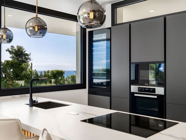 4 soverom Villa til salgs i Golden Mile, Marbella med svømmebasseng - € 3 500 000 (Ref: 8899846)