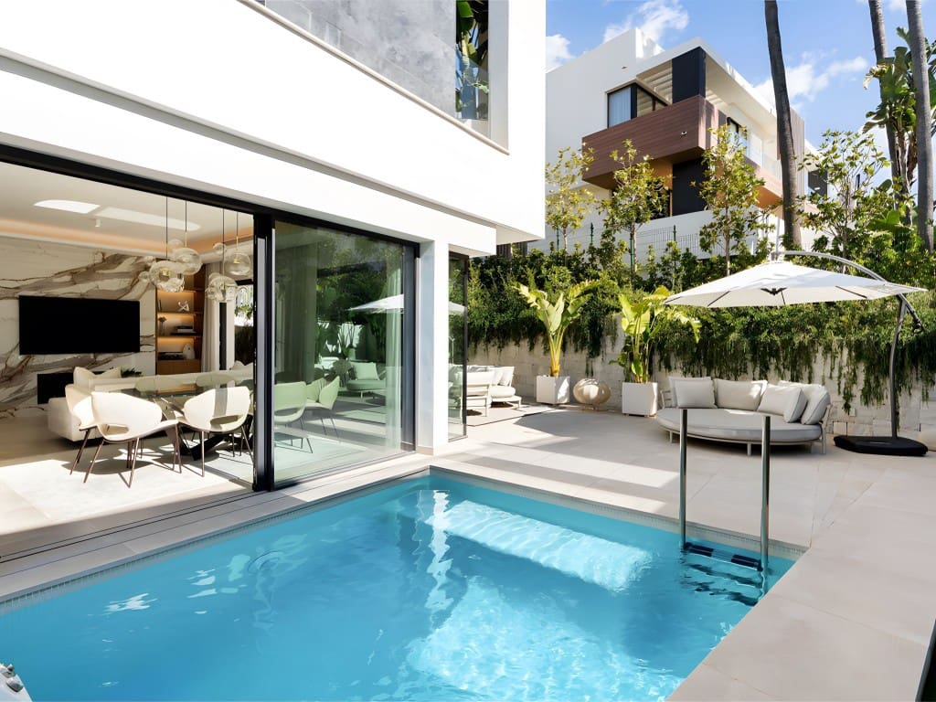 4 soverom Villa til salgs i Golden Mile med svømmebasseng - € 3 500 000 (Ref: 8899846)