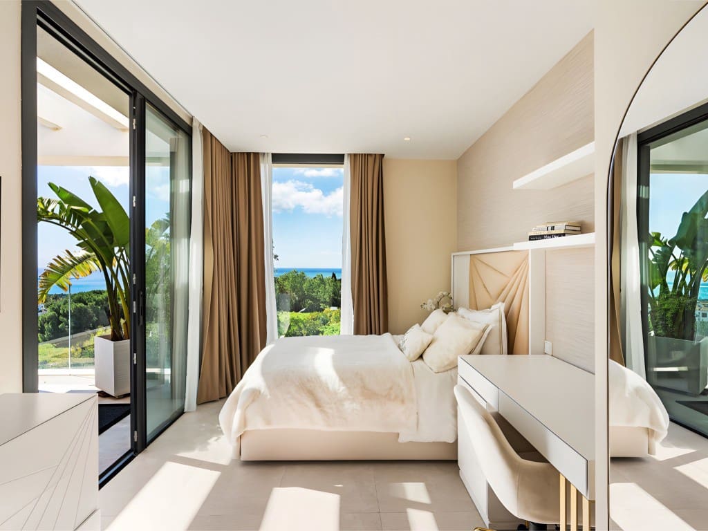 4 soverom Villa til salgs i Golden Mile med svømmebasseng - € 3 500 000 (Ref: 8899846)