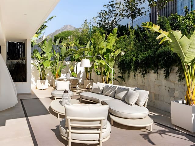 4 soverom Villa til salgs i Golden Mile, Marbella med svømmebasseng - € 3 500 000 (Ref: 8899846)