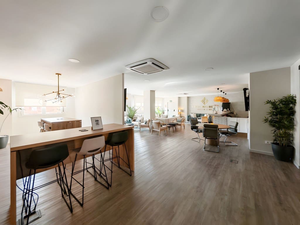 3 Zimmer Penthouse zu verkaufen in Benahavis mit Pool Garage - 525.000 € (Ref: 8912807)