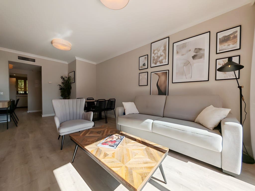 3 Zimmer Penthouse zu verkaufen in Benahavis mit Pool Garage - 525.000 € (Ref: 8912807)