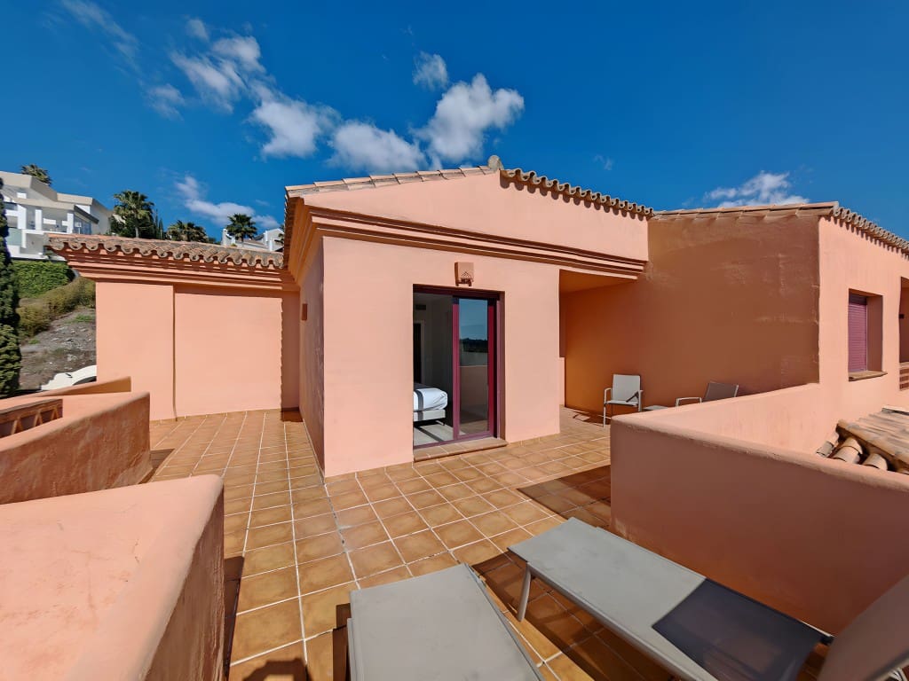 3 Zimmer Penthouse zu verkaufen in Benahavis mit Pool Garage - 525.000 € (Ref: 8912807)