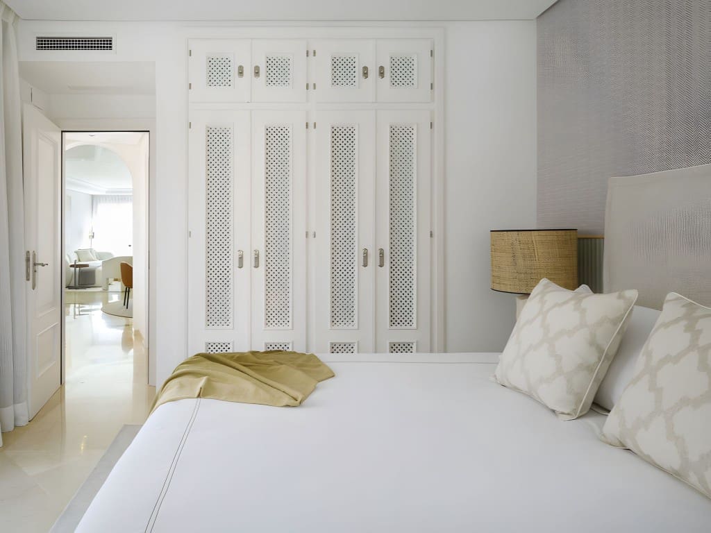 3 chambre Penthouse à vendre à New Golden Mile avec piscine garage - 1 795 000 € (Ref: 8921237)