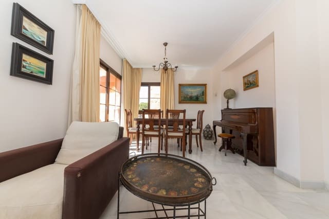 5 bedroom Penthouse for rent in New Golden Mile, Estepona with pool garage - € 3,000 (Ref: 8932067)