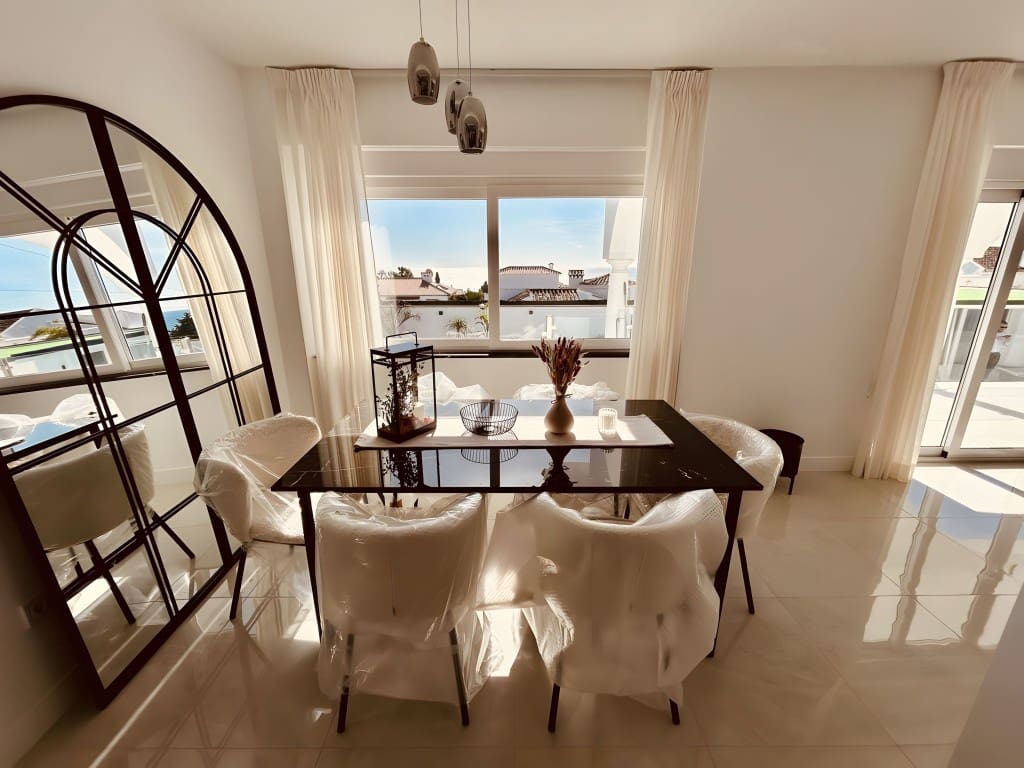 4 chambre Villa/Maison à vendre à La Duquesa / Puerto de la Duquesa avec piscine garage - 1 100 000 € (Ref: 8934985)