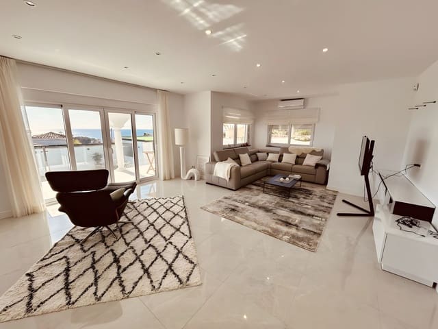 4 chambre Villa/Maison à vendre à La Duquesa / Puerto de la Duquesa, Manilva avec piscine garage - 1 100 000 € (Ref: 8934985)