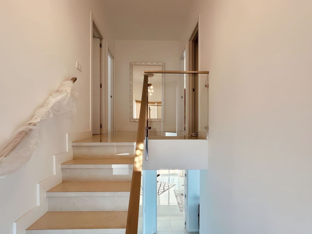 4 chambre Villa/Maison à vendre à La Duquesa / Puerto de la Duquesa avec piscine garage - 1 100 000 € (Ref: 8934985)