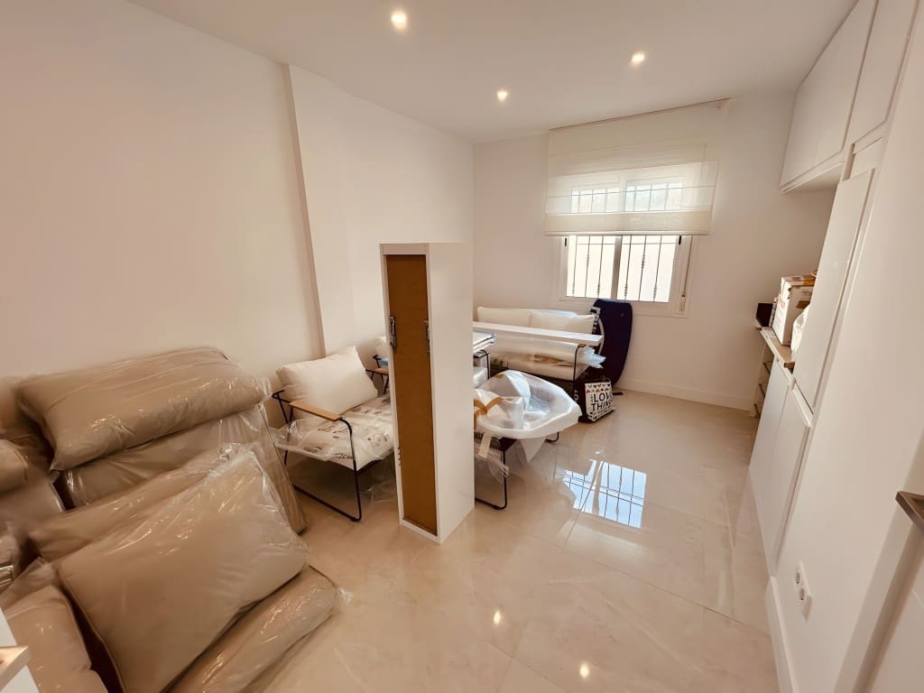 4 chambre Villa/Maison à vendre à La Duquesa / Puerto de la Duquesa avec piscine garage - 1 100 000 € (Ref: 8934985)