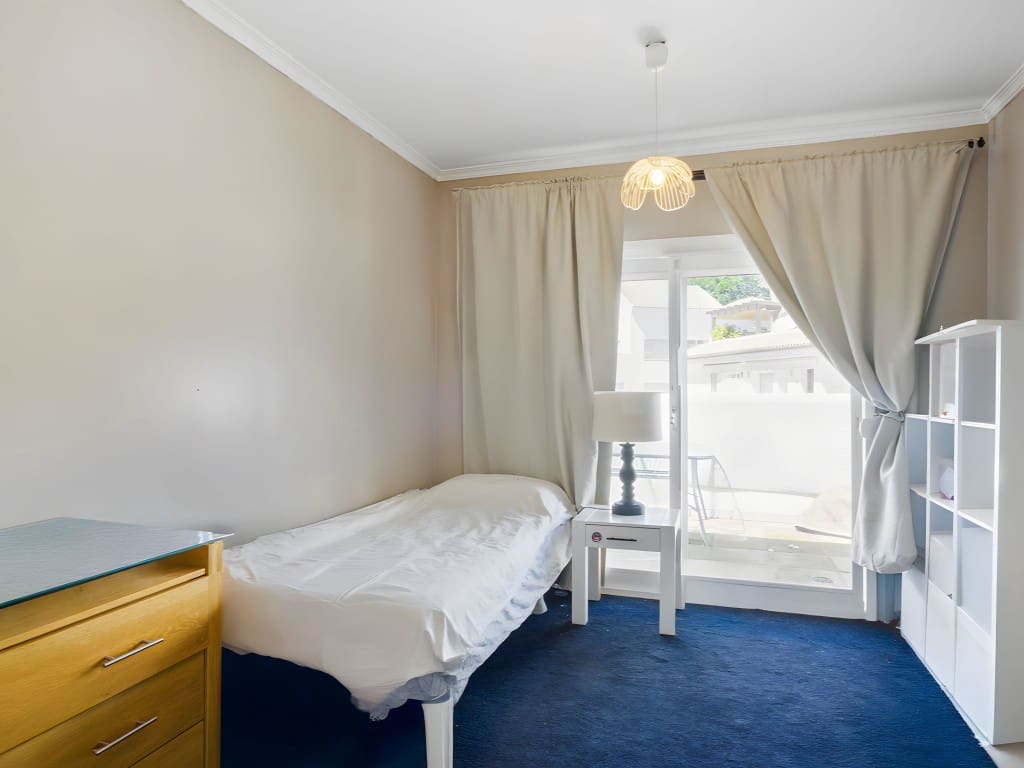 4 chambre Penthouse à vendre à Nueva Andalucia avec piscine - 670 000 € (Ref: 8936713)