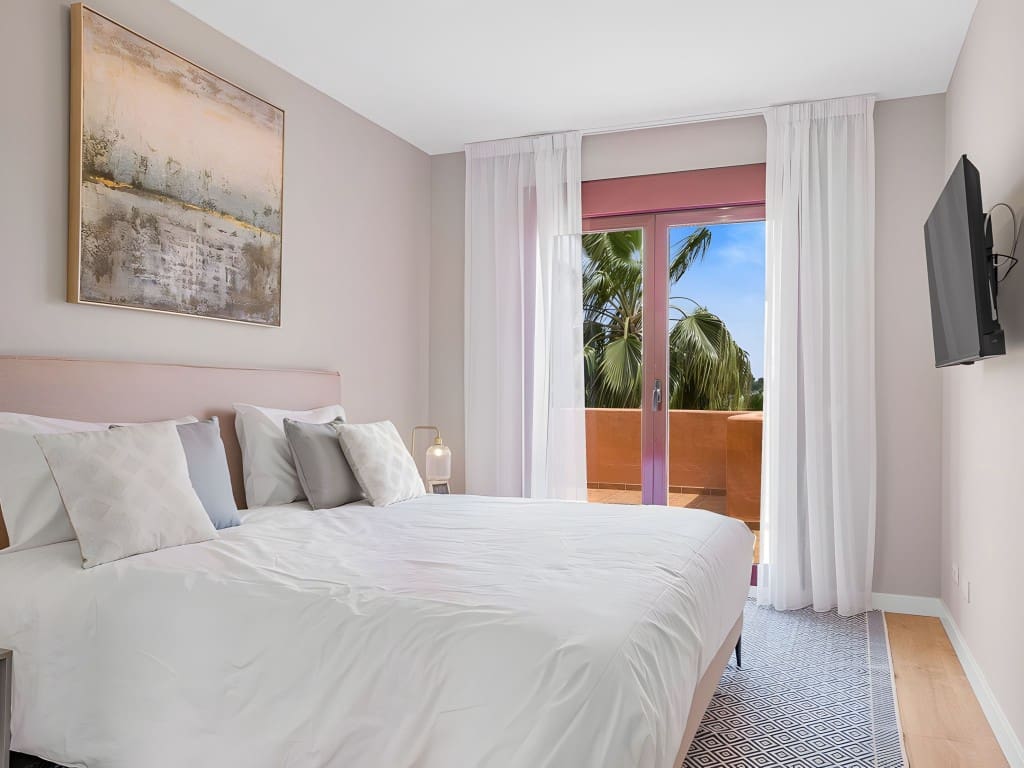 3 soveværelse Penthouse til salg i Benahavis med swimmingpool garage - € 440.000 (Ref: 8940363)