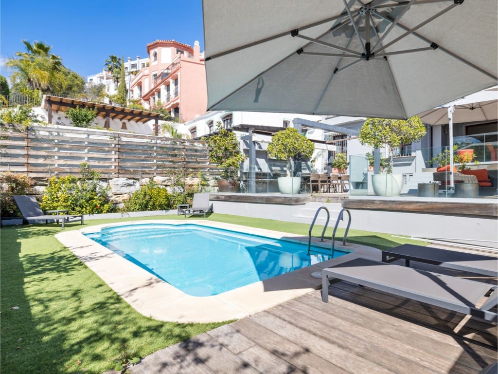 5 soveværelse Villa til salg i La Heredia med swimmingpool garage - € 1.095.000 (Ref: 8948603)