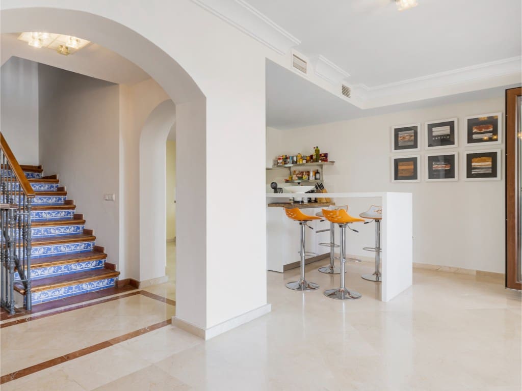 5 soveværelse Villa til salg i La Heredia med swimmingpool garage - € 1.095.000 (Ref: 8948603)